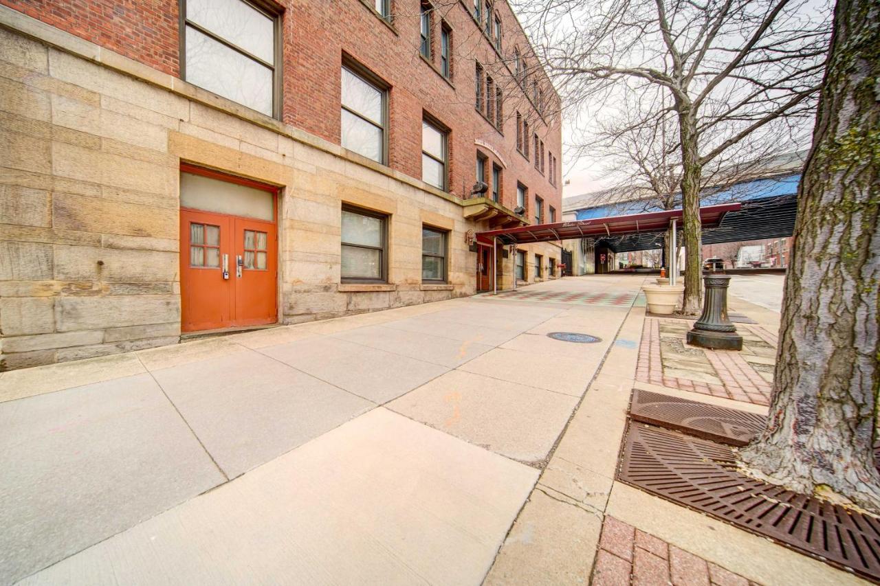 Waterfront Cleveland Apt About 1 Mi To Downtown Exterior foto